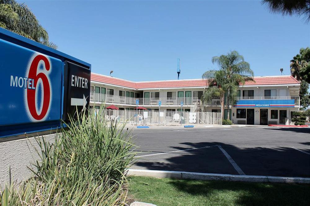 Motel 6-Bakersfield, Ca - Convention Center Exterior photo